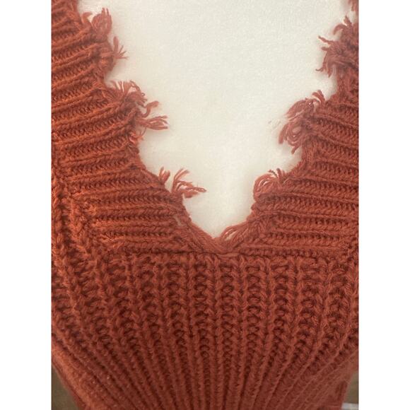 Coco + Jaimeson Burgundy Distressed Sweater - Picture 3 of 5